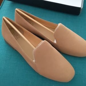 Naturalizer tan suede flats